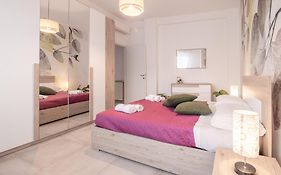 Green House Exclusive Suite Near Metro A
